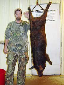 Wayne Jr. with a nice Boggy boar